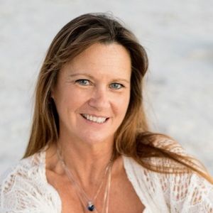 Meet your Posher, Deborah